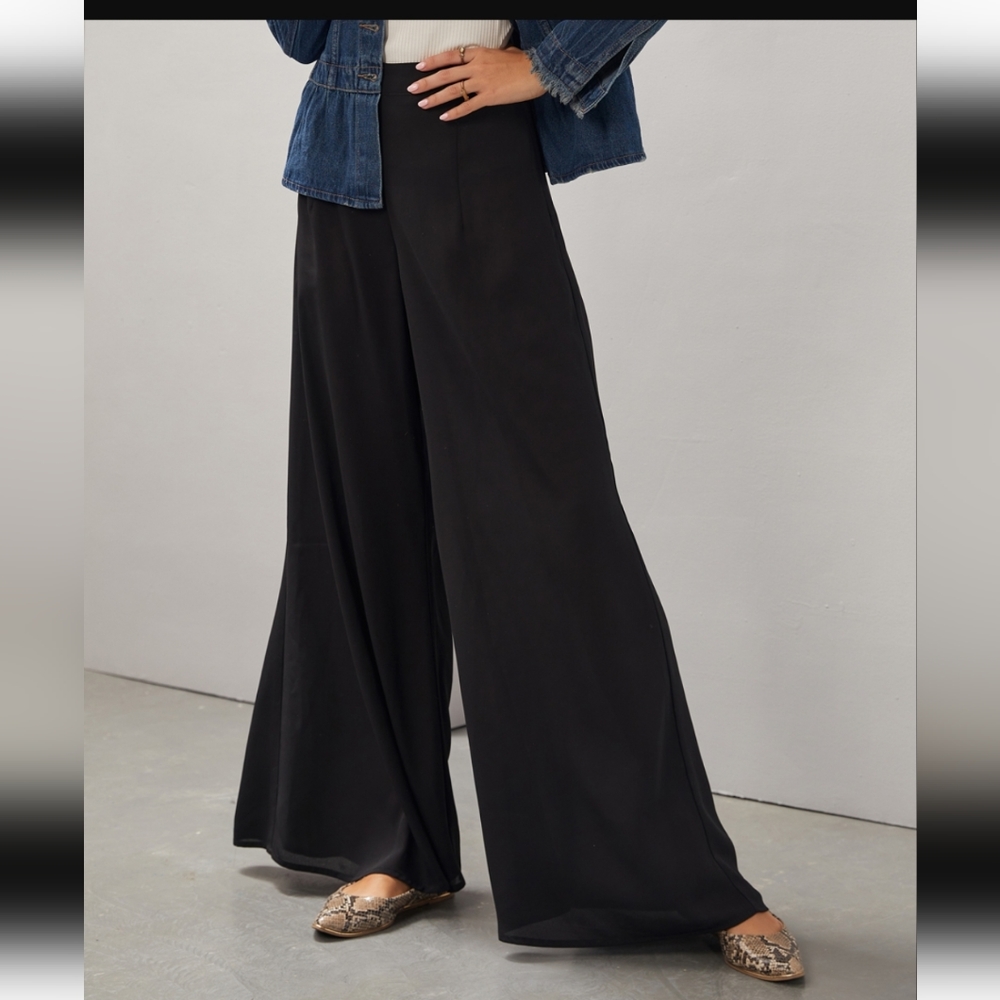 Suzanne Betro | Black Wide-Leg Pants - Women